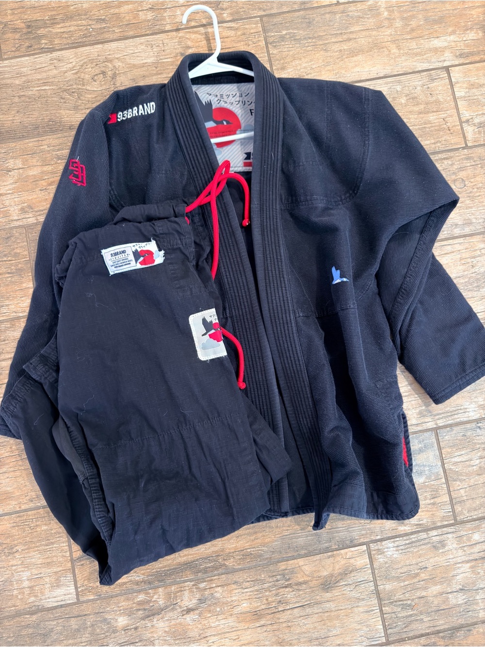 93Brand goose feather Women's F5 Black Brazilian Jiu-Jitsu Gi with Red Drawcords